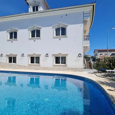 Silver Coast Villa *