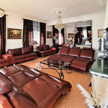 Silver Coast Villa *