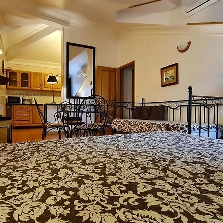 Silver Coast Villa *